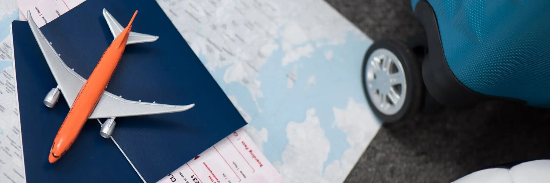 melhor horario para comprar passagem aérea